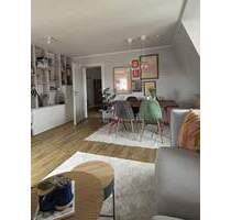 Frei ab 01.07.26: Sehr schöne 2-Zimmer-Wohnung mit Loggia in der Südvorstadt - Leipzig