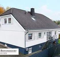 Ansprechendes MASSA-Fertighaus auf einem großen, sonnigen Grundstück in Rennerod.