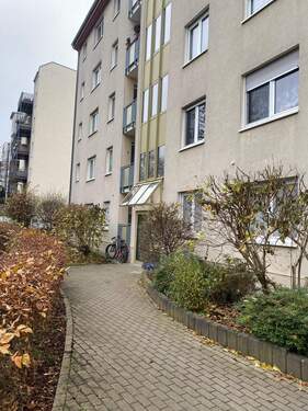 Eingang - Etagenwohnung mit 50,00 m&sup2; in Leipzig zur Miete