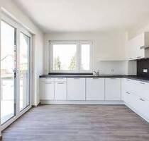 Helle 3-Zimmer Wohnung mit Balkon inkl. Küche - Nürnberg Eibach