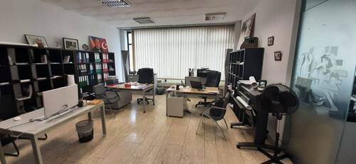 Raum Addis Adeba - Hello Büroräume direkt an der Neusser Straße - All-in-Miete