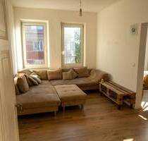 Helle 4,5-Zimmer-Altbauwohnung mit Balkon in Nürnberg-Sündersbühl - komplett renoviert
