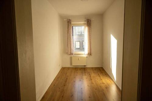 Zimmer 2 - 