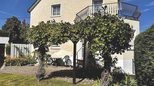 Vorgarten mit Terrasse Wohnung 1 - 