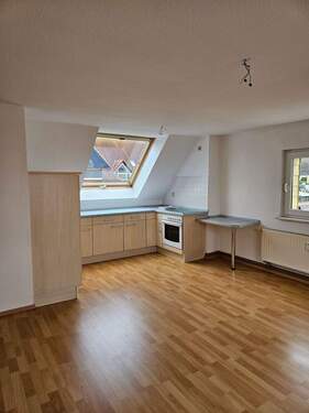 20241129_091643.jpg - Dorfcharakter! 2 Zimmer Wohnung im DG mit EBK!