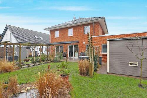 Ansicht aus dem Garten - 