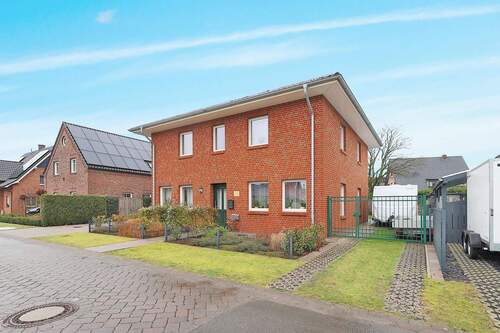 Ansicht von der Straße - 6 Zimmer Einfamilienhaus in Vreden