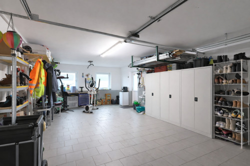 Garage - 
