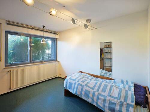 UG: Helles Kinder- oder Arbeitszimmer - 