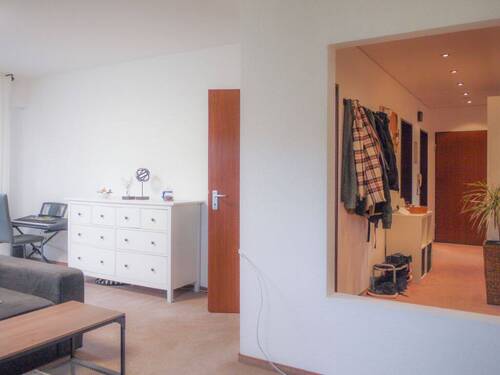 Einblick - Etagenwohnung mit 100,00 m&sup2; in Gummersbach zur Miete