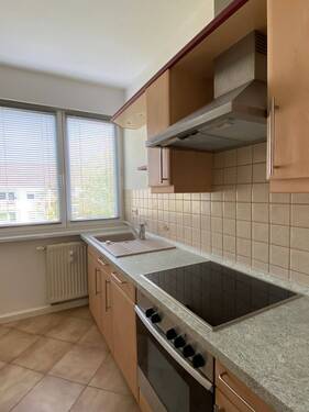 Küche mit EBK - 2 Zimmer Etagenwohnung zur Miete in Gera