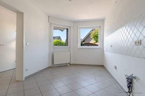 Geräumige Küche - 4 Zimmer Doppelhaushälfte in Bönen