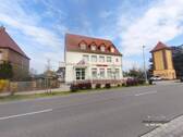 Hausansicht - 2 Zimmer Etagenwohnung zur Miete in Raguhn