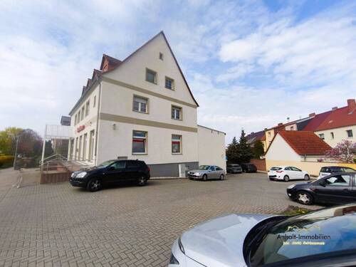 Hausansicht - 2 Zimmer Etagenwohnung in Raguhn