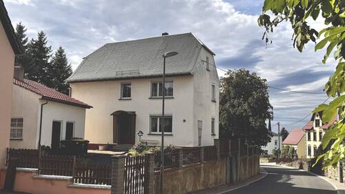 Straßenansicht - 5 Zimmer Einfamilienhaus zum Kaufen in Colditz
