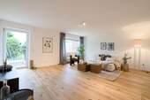 Wohnzimmer (Originalfoto) - 5 Zimmer Reihenmittelhaus zum Kaufen in Langenfeld