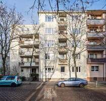 Bezugsfreie 3-Zimmerwohnung mit Stellplatz - Berlin Moabit