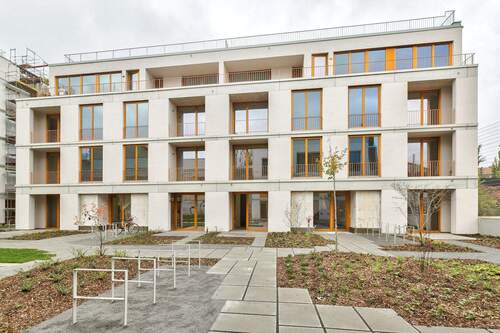 Gartenhaus - 3 Zimmer Etagenwohnung zur Miete in Berlin / Weißensee