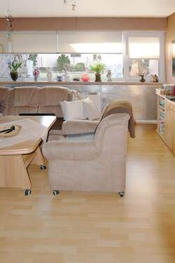 Wohnzimmer - 2 Zimmer Etagenwohnung in Kassel