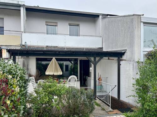 Rückansicht - Reihenmittelhaus mit 98,00 m&sup2; in Dormagen zum Kaufen