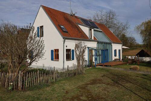 Süd/West-Seite mit Vorgarten - Einfamilienhaus mit 176,00 m&sup2; in Petershausen zum Kaufen