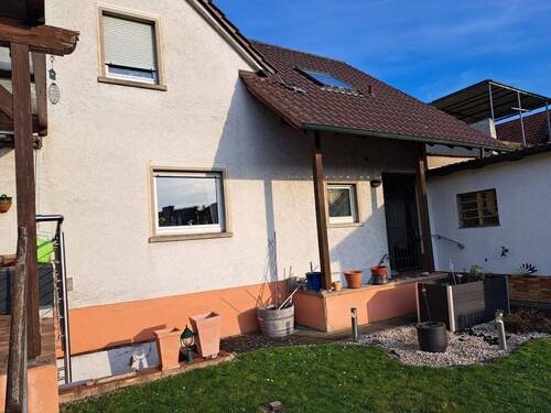 Gartenansicht (2).JPG - 6 Zimmer Mehrfamilienhaus, Wohnhaus zum Kaufen in Nieder-Olm