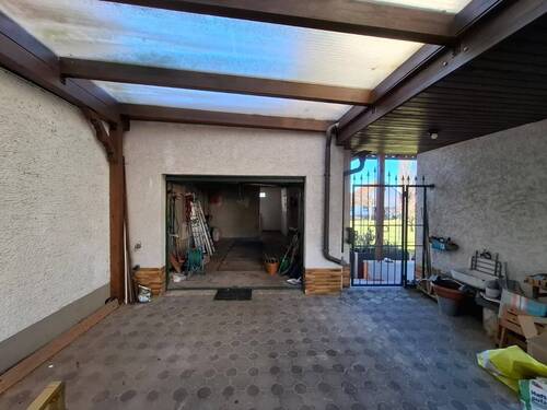 Garage.JPG - 