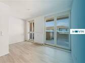 Bild 1 - ** Gepflegte 3-Zimmer-Dachgeschosswohnung mit 2 Terrassen in Dresden! **