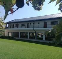 50 km von Budapest entfernt ohne Auto zu leben Budapest - Airport ist 63 km entfernt - Gárdony / Székesfehérvár