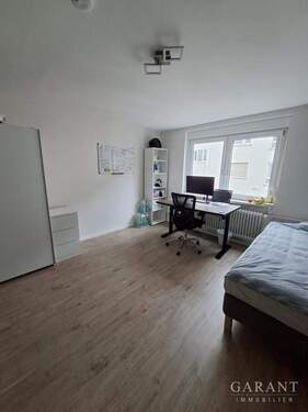 Zimmer 1 - 3 Zimmer Etagenwohnung in Karlsruhe