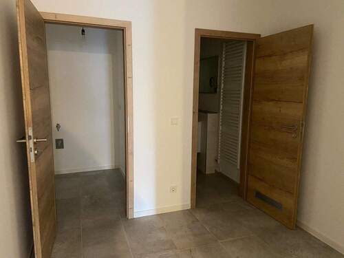 Zugang Bad u. Abstell - 