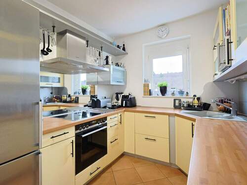 Separate, helle Küche - 