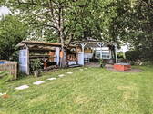 Gartenmit Pavillon - 