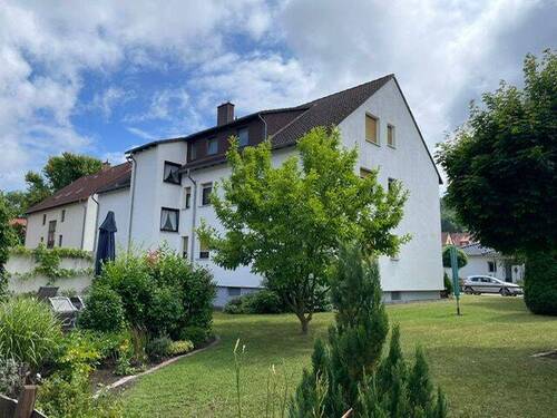 Seiten-/Vorderansicht - 3 Zimmer Etagenwohnung zum Kaufen in Northeim