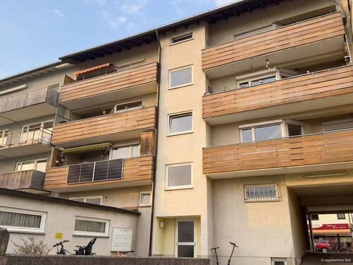 Außenansicht Mehrfamilienhaus - 