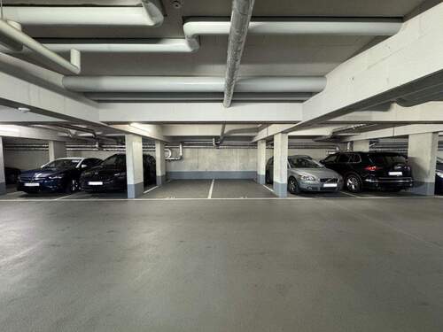 Tiefgaragenstellplatz - 