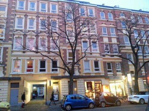 Hausansicht - 2 Zimmer Etagenwohnung zur Miete in Hamburg