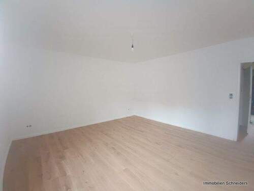 Wohnzimmer - Etagenwohnung mit 58,00 m² in Duisburg zur Miete