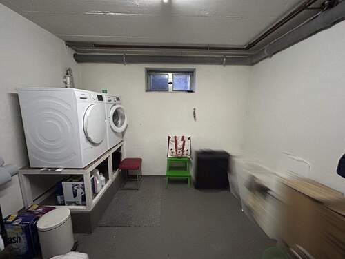 27 Waschmaschienenstellplatz KG - 