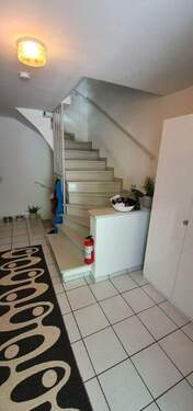 4 Hausflur EG - Doppelhaushälfte mit 135,20 m&sup2; in Übach-Palenberg / Marienberg zum Kaufen