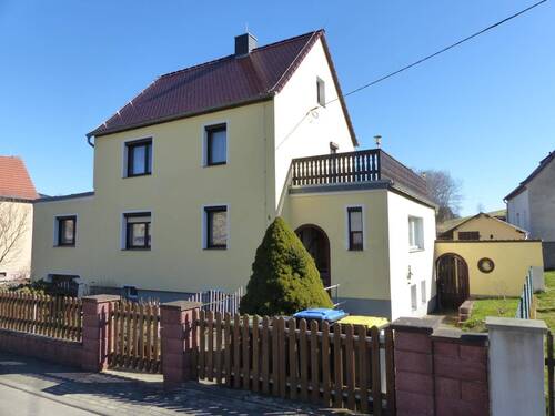 Hausansicht - Raus aufs Land! Schickes Einfamilienhaus bei Grimma zu verkaufen