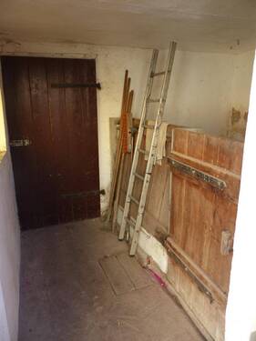Nebengelass/Stall - 