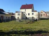 Hausansicht inkl. Garten - 