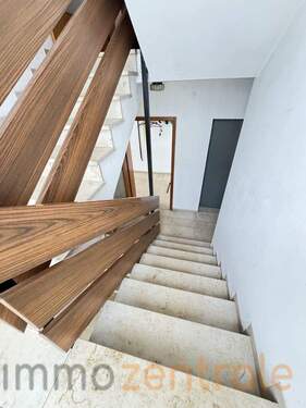 25DFC52B-44E8-47A1-B6CE-24996417A9D4_1_105_c - 