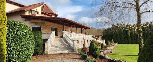 Haus - TRAUMHAUS - LUXUSREZIDENZ 17 MINUTEN VON BUDAPEST, OHNE NACHBAR, SCHWIMMBAD, SAUNA, PANORAMA, EIGENES TRINWASSER