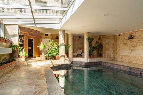  Schwimmbad + Sauna - 6 Zimmer Mehrfamilienhaus, Wohnhaus in BUDAPEST