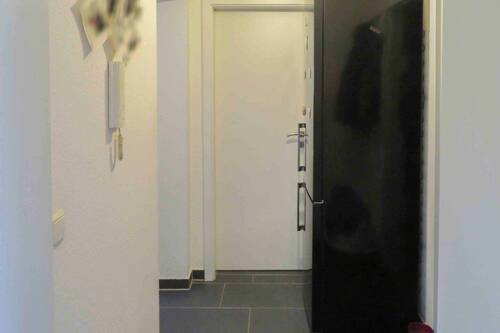 Eingangsbereich - 4 Zimmer Etagenwohnung zum Kaufen in Oppenweiler