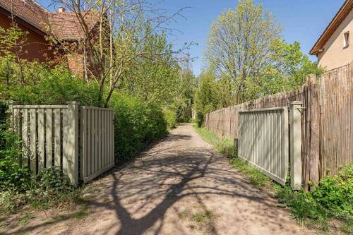 Gepflasterte Naturstein-Einfahrt - 