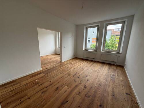 Wohnen - ++Provisionsfrei++ FREI: Moderne 5-Zimmer-Wohnung. mit Sonnenbalkon