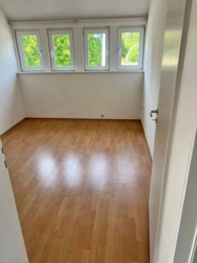Büro OG.jpeg - 